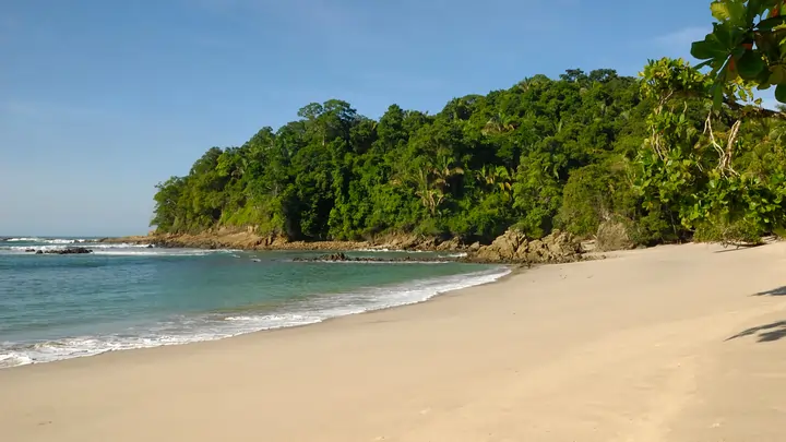 Playa Manuel Antonio arena