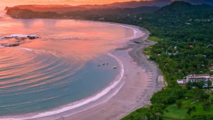 Playa Samara atardecer