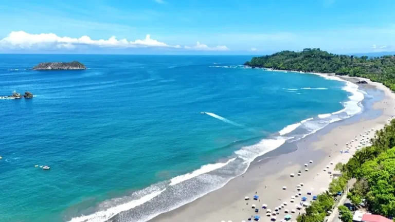 Playa Espadilla Norte aerea