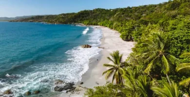 Playa Montezuma aerea