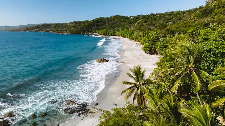 Playa Montezuma aerea