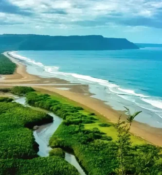 Playa Naranjo aerea